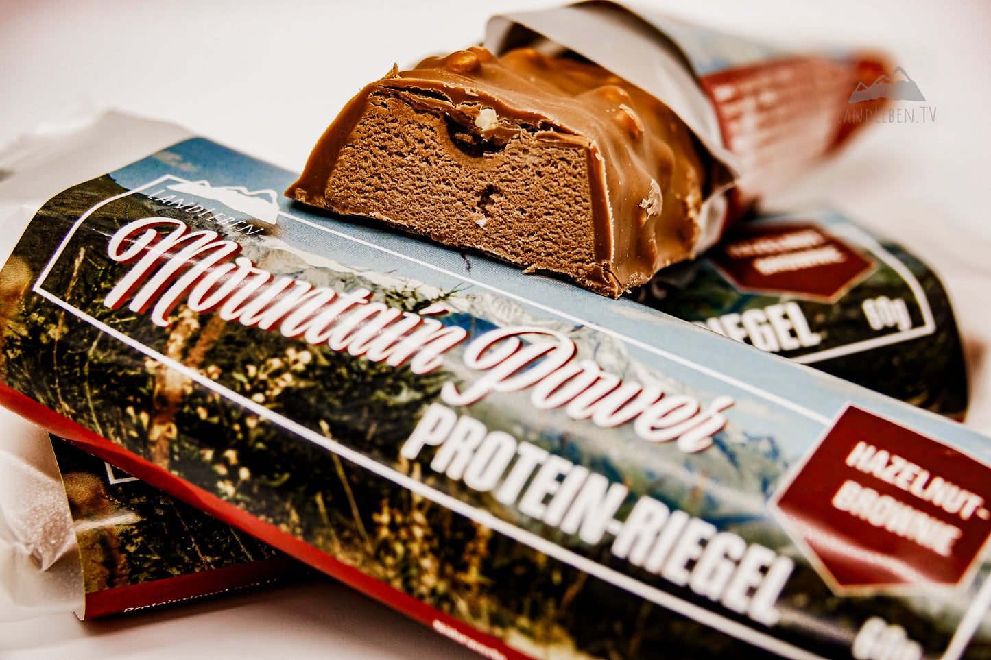 Mountain-Power Proteinriegel BIG BOX Display (Hazelnut-Brownie)